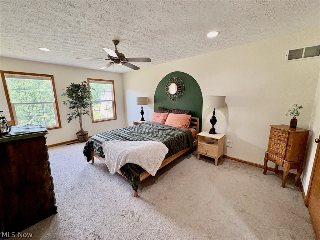 266 Ruby Lane Streetsboro OH 44241