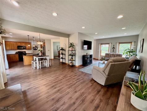 266 Ruby Lane Streetsboro OH 44241
