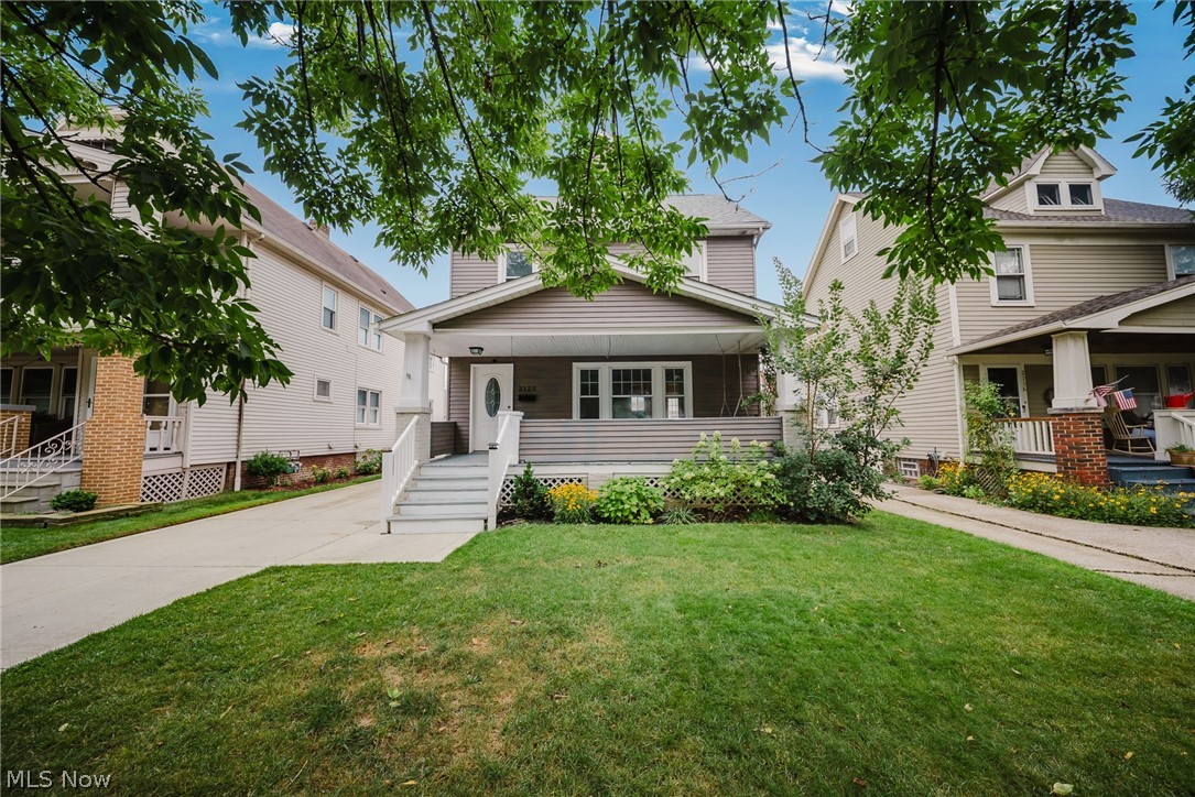 2120 Richland Avenue Lakewood OH 44107
