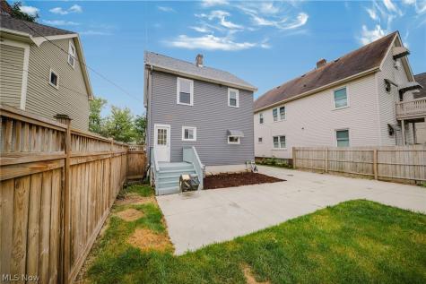 2120 Richland Avenue Lakewood OH 44107