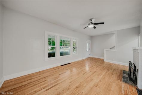 2120 Richland Avenue Lakewood OH 44107