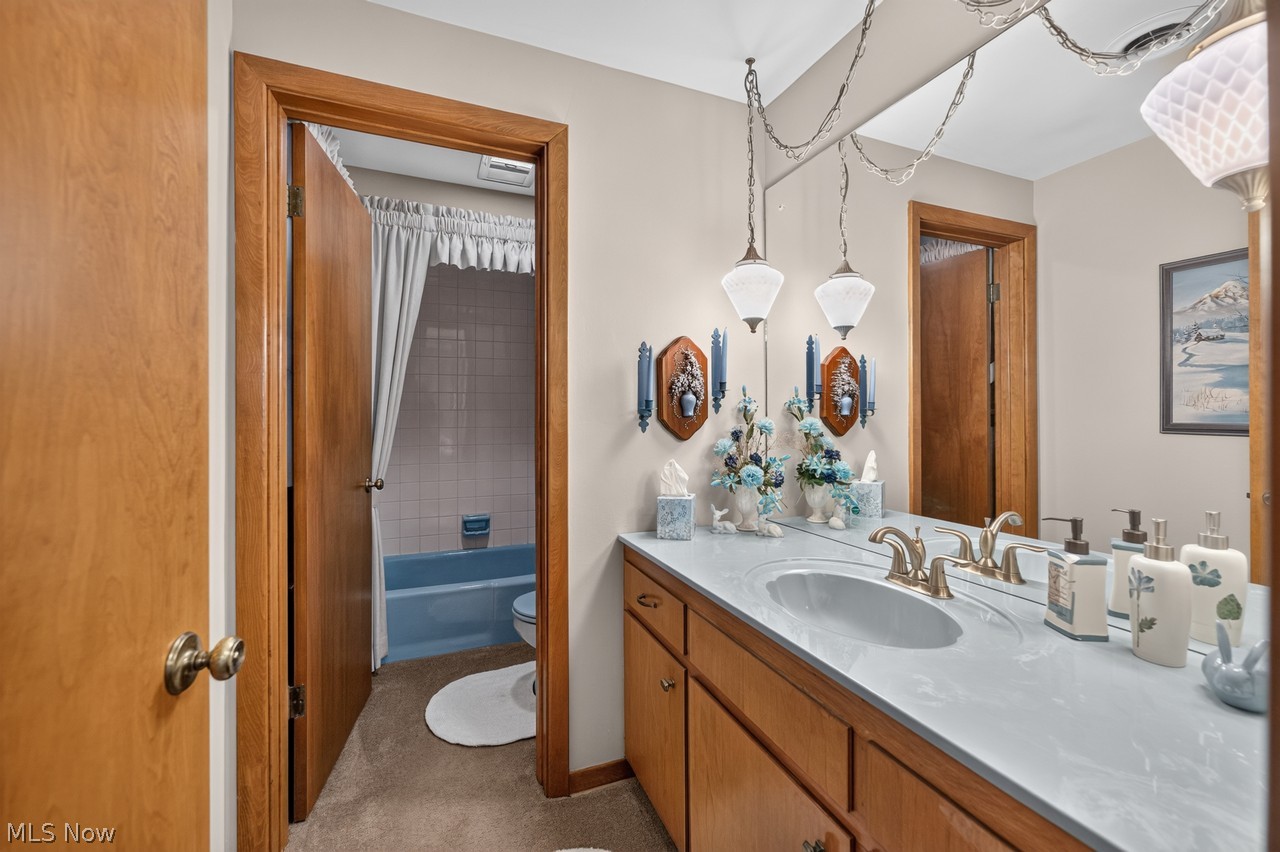 6110 Wiclif Road NE Canton OH 44721
