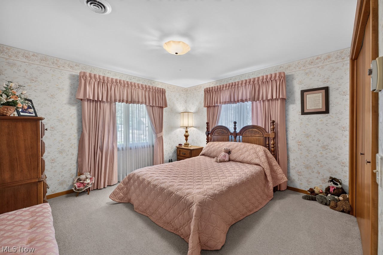 6110 Wiclif Road NE Canton OH 44721