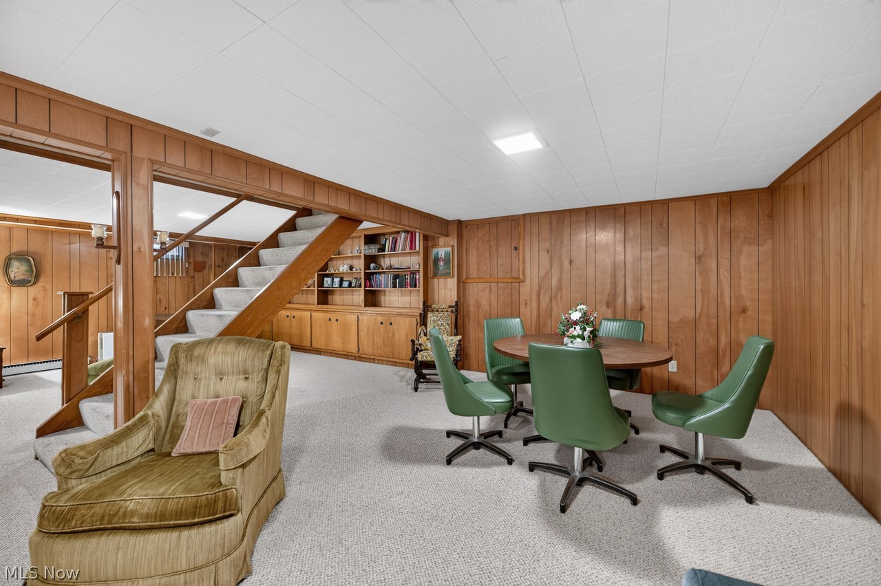 6110 Wiclif Road NE Canton OH 44721