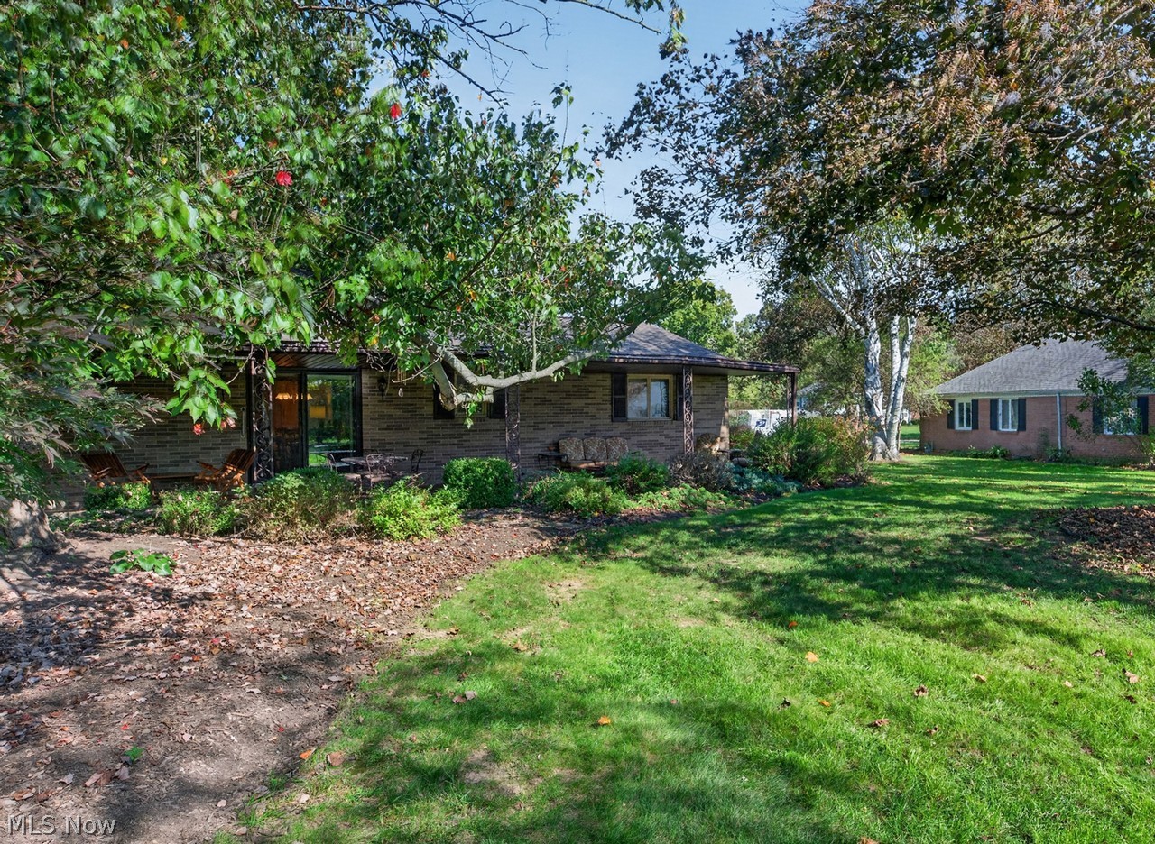 6110 Wiclif Road NE Canton OH 44721