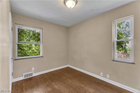 1227 Manor Avenue SW Canton OH 44710