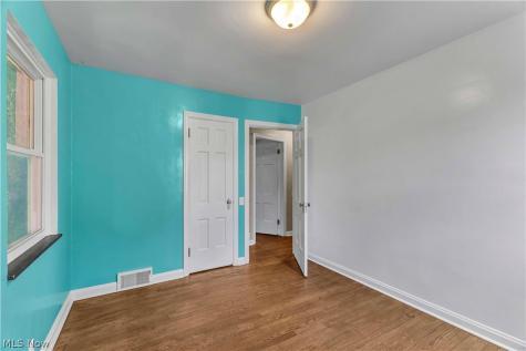 1227 Manor Avenue SW Canton OH 44710