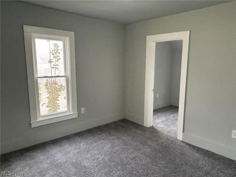 823 W 21st Street Lorain OH 44052