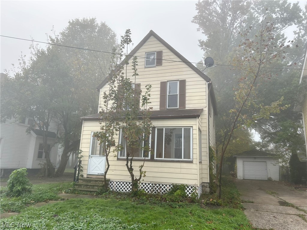 823 W 21st Street Lorain OH 44052