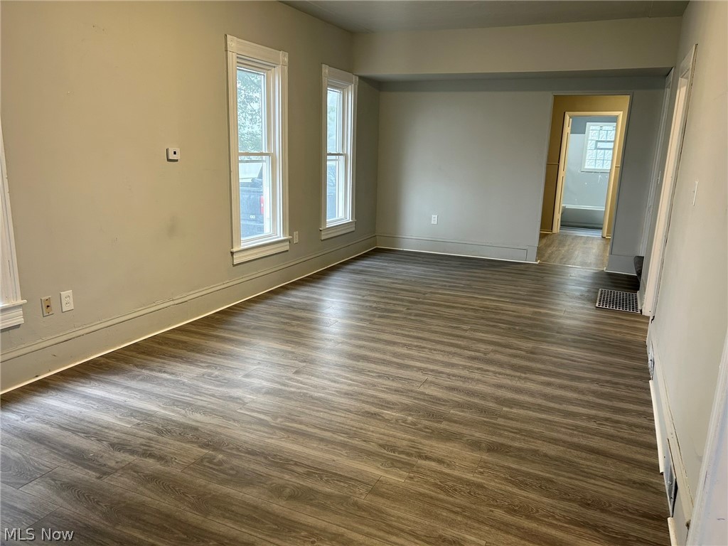 823 W 21st Street Lorain OH 44052