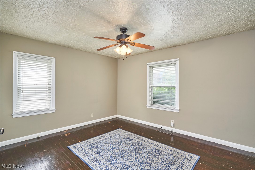 223 Davenport Avenue Akron OH 44312