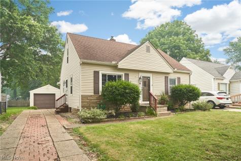 223 Davenport Avenue Akron OH 44312