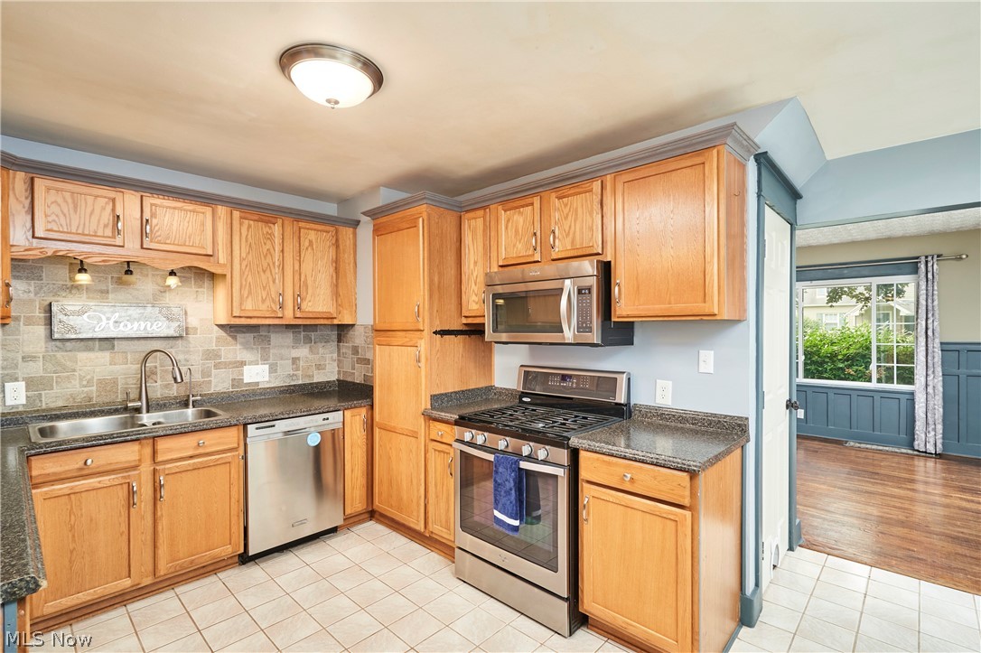 223 Davenport Avenue Akron OH 44312