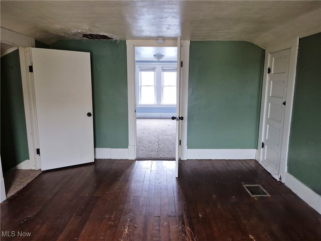 138 Steubenville Street Bloomingdale OH 43910