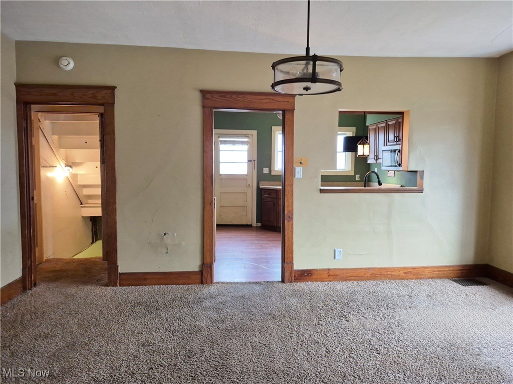 138 Steubenville Street Bloomingdale OH 43910