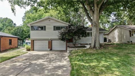 3136 Englewood Drive Stow OH 44224