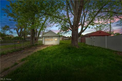 2303 Tuxedo Avenue Parma OH 44134