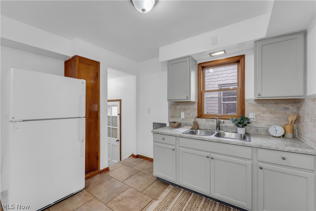 2303 Tuxedo Avenue Parma OH 44134