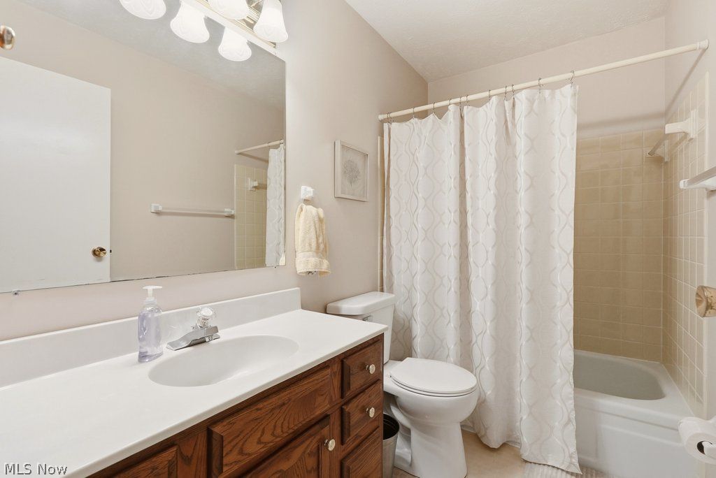 3533 Elm Brook Drive Broadview Heights OH 44147