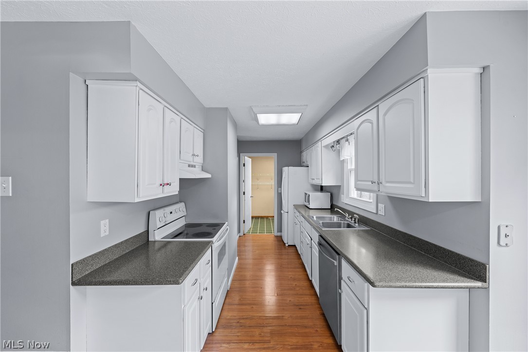 287 Greenbriar Drive Avon Lake OH 44012