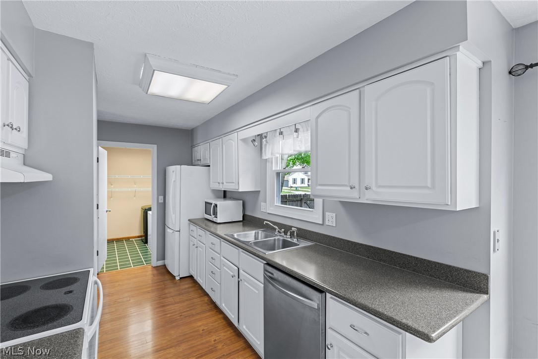 287 Greenbriar Drive Avon Lake OH 44012