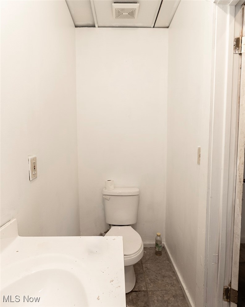 119 Erie Street Elyria OH 44035