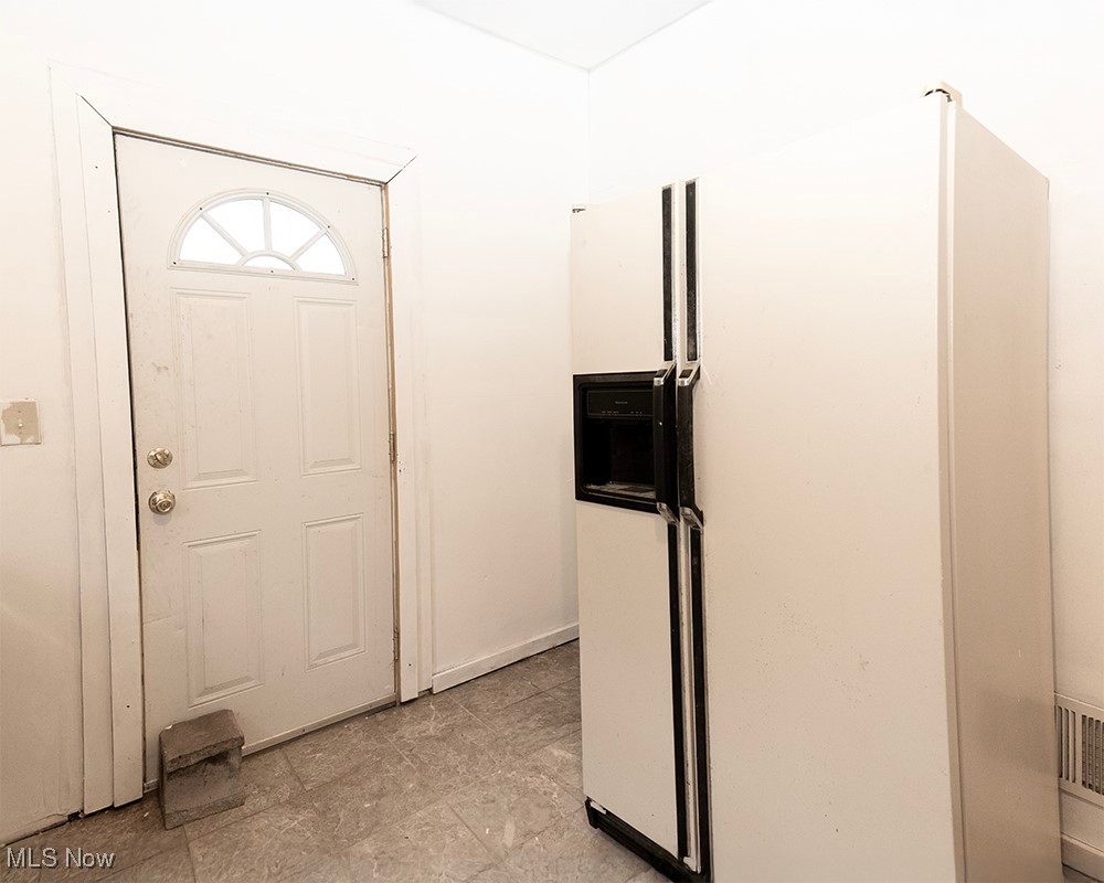 119 Erie Street Elyria OH 44035