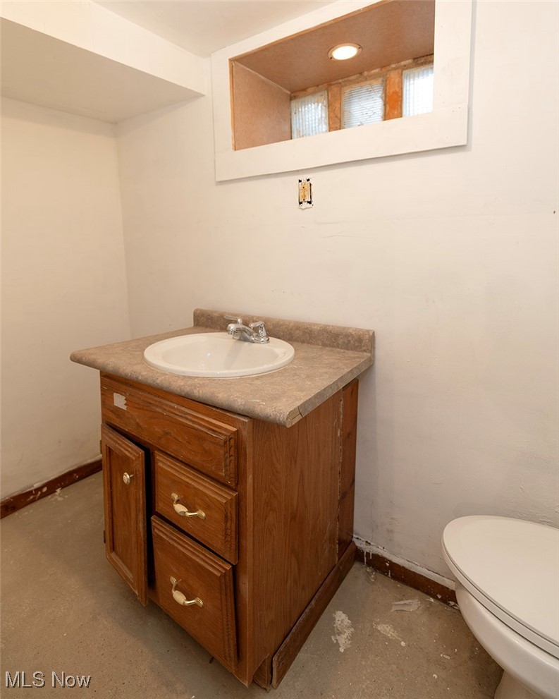 119 Erie Street Elyria OH 44035