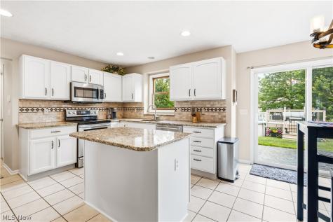 13756 Cartwright Strongsville OH 44136
