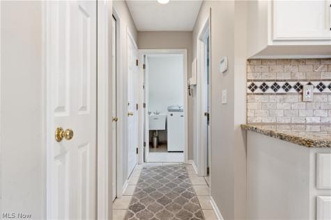 13756 Cartwright Strongsville OH 44136
