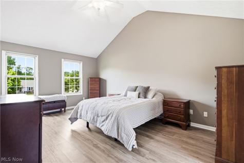13756 Cartwright Strongsville OH 44136
