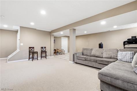 13756 Cartwright Strongsville OH 44136