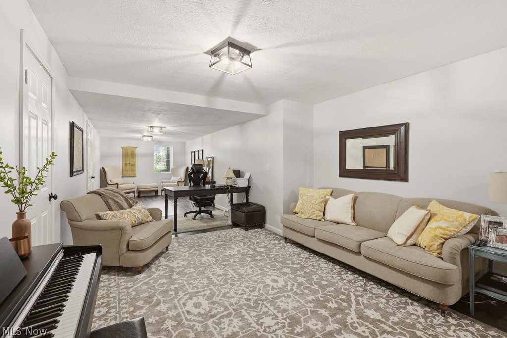 16620 Jennifer Lane Chagrin Falls OH 44023