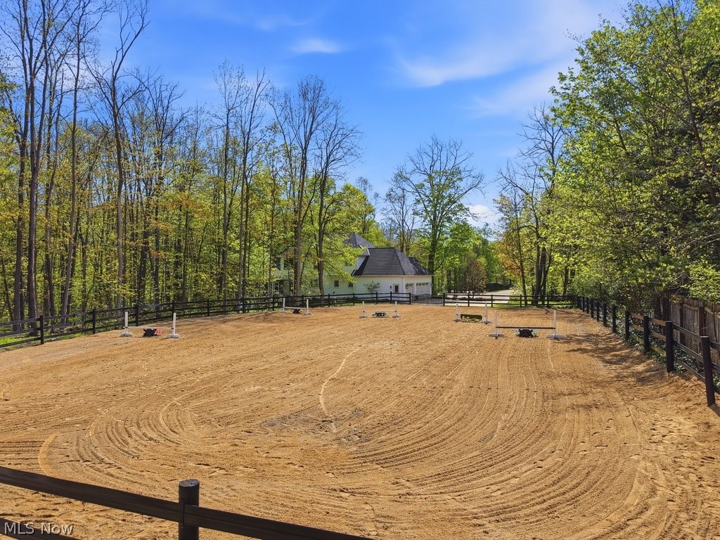 16620 Jennifer Lane Chagrin Falls OH 44023