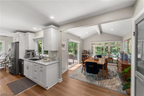 1920 Bromton Drive Lyndhurst OH 44124