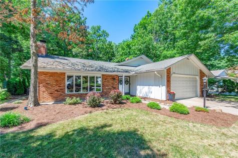 1920 Bromton Drive Lyndhurst OH 44124