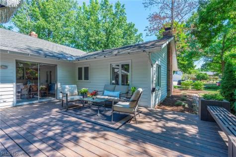 1920 Bromton Drive Lyndhurst OH 44124