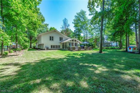 1920 Bromton Drive Lyndhurst OH 44124