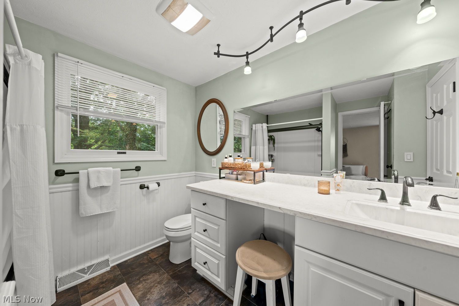 6697 Forest Glen Avenue Solon OH 44139