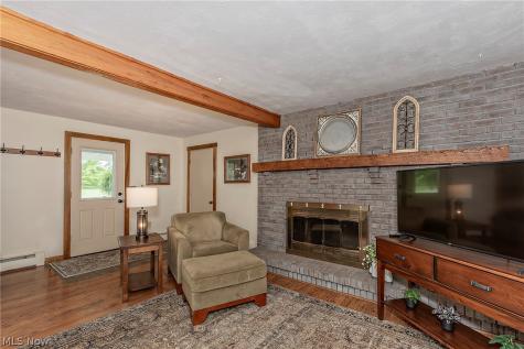 8635 Crow Road Litchfield OH 44253