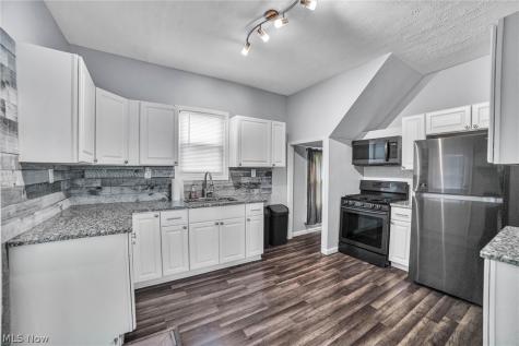 3328 W 125th Street Cleveland OH 44111