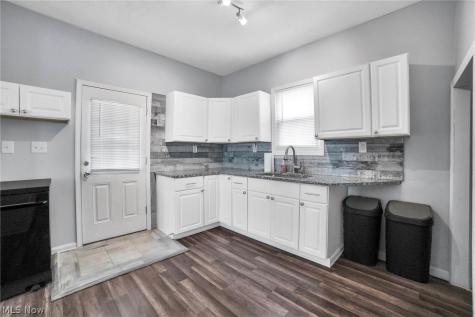 3328 W 125th Street Cleveland OH 44111