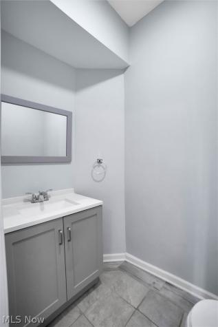 3328 W 125th Street Cleveland OH 44111