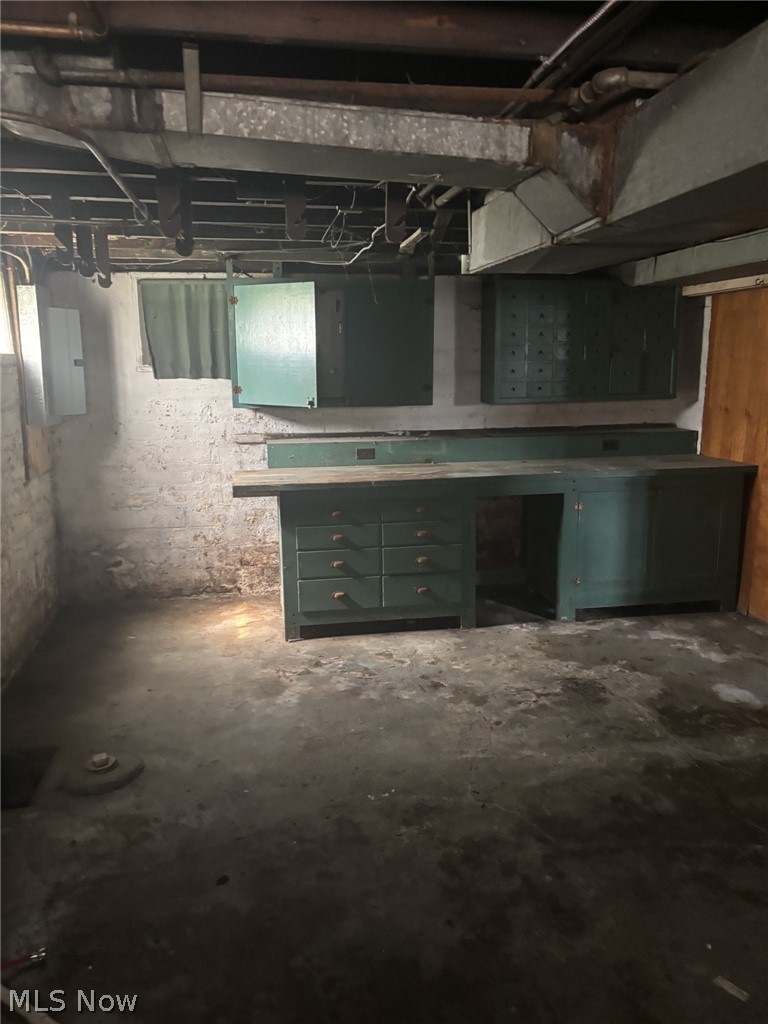 15406 Huntmere Avenue Cleveland OH 44110