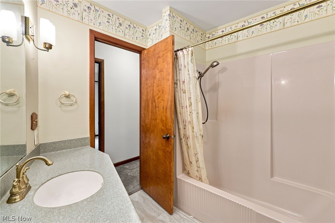11175 Heath Road Chesterland OH 44026