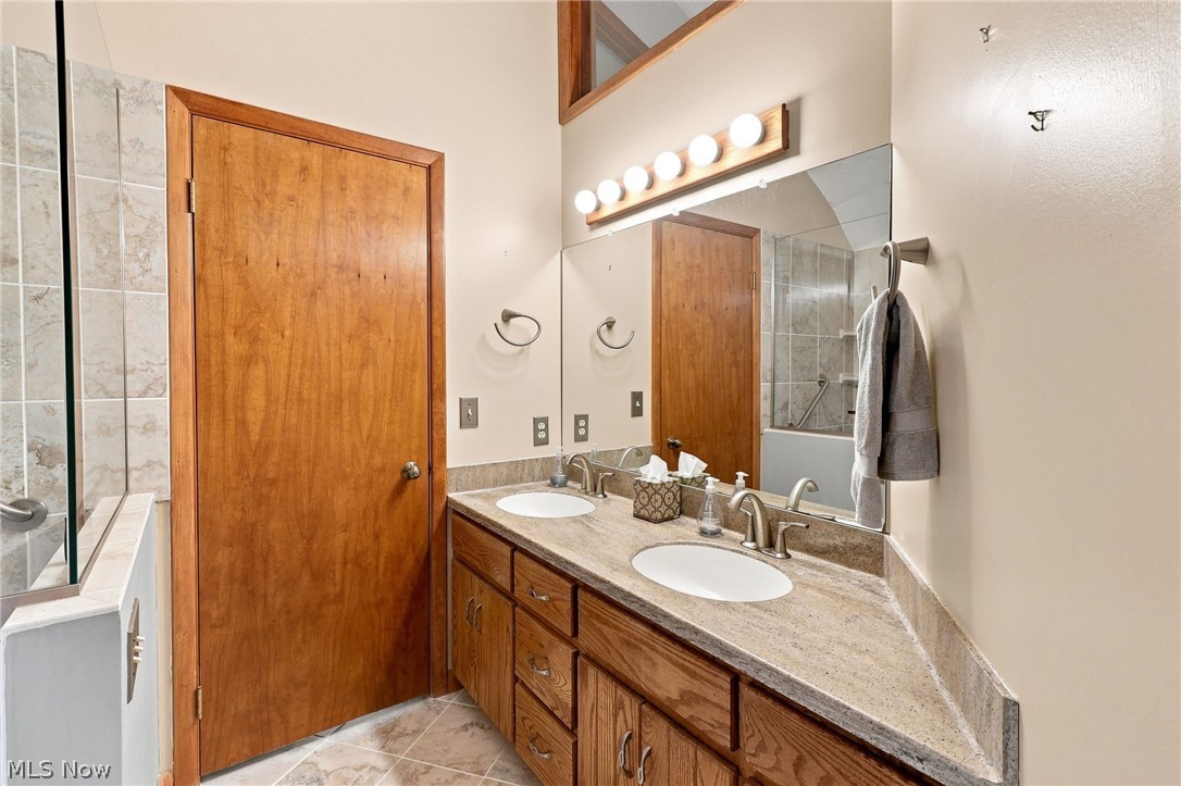11175 Heath Road Chesterland OH 44026