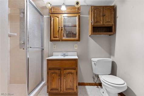 813 Jeanette Avenue Steubenville OH 43952