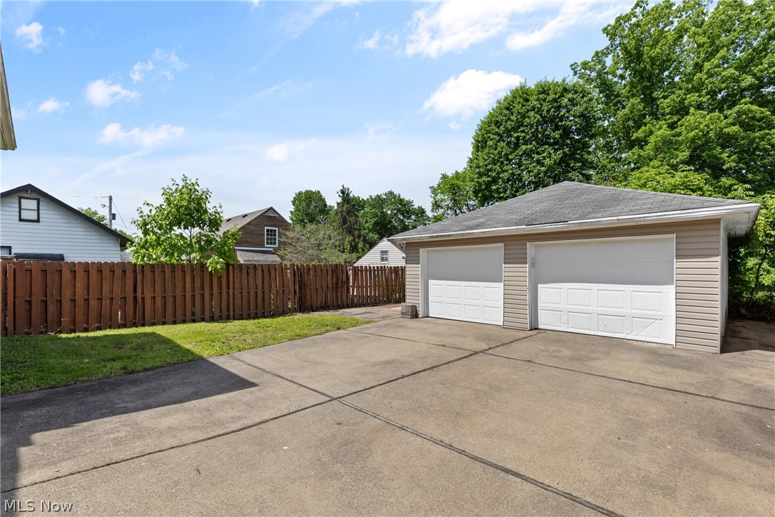 813 Jeanette Avenue Steubenville OH 43952