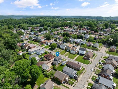 813 Jeanette Avenue Steubenville OH 43952