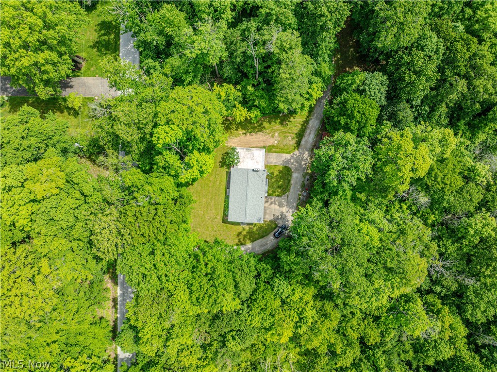 5475 Parks Avenue NE Louisville OH 44641
